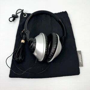 Bose Triport Around The Ear Headphones Black with Original Carrying Case